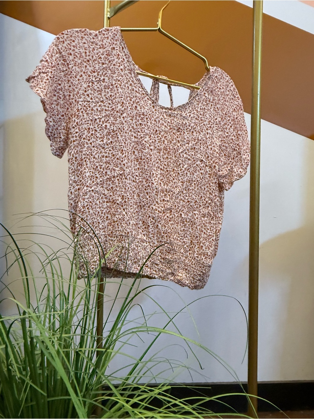 Paper Crane Pink Floral Tie-Back Flutter Sleeve Blouse